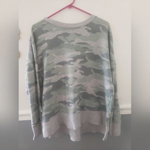 Time and tru camo lightweight sweatshirt